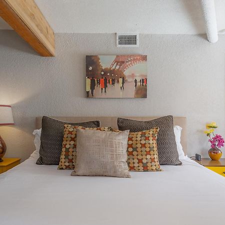 Hidden Couples Loft Retreat In Heights Foodie District Tampa Extérieur photo