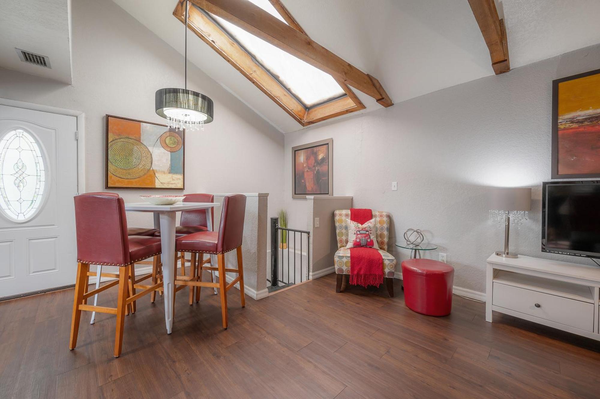 Hidden Couples Loft Retreat In Heights Foodie District Tampa Extérieur photo