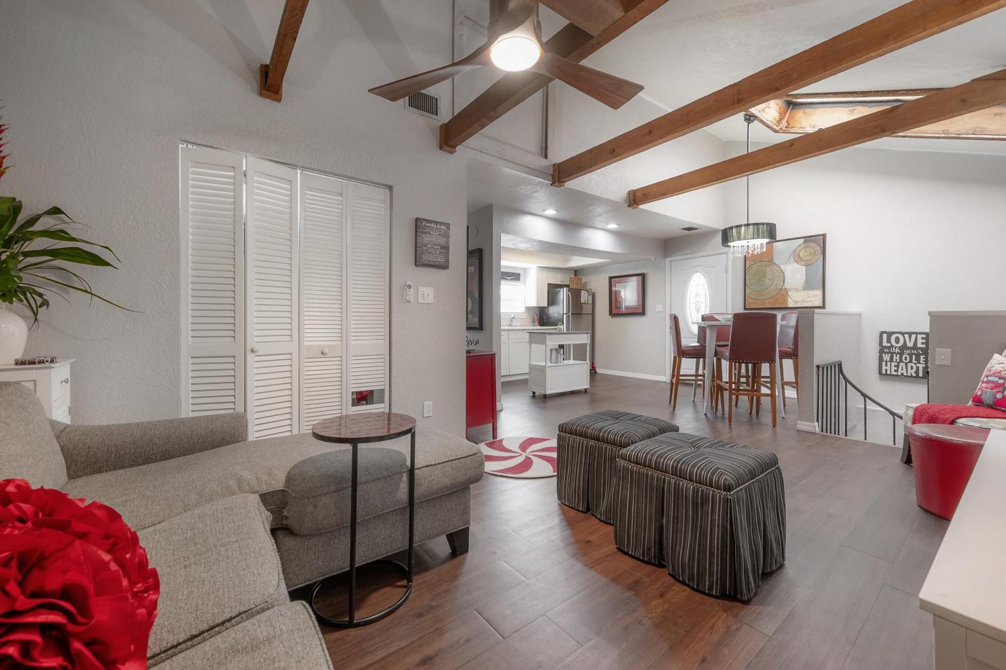 Hidden Couples Loft Retreat In Heights Foodie District Tampa Extérieur photo