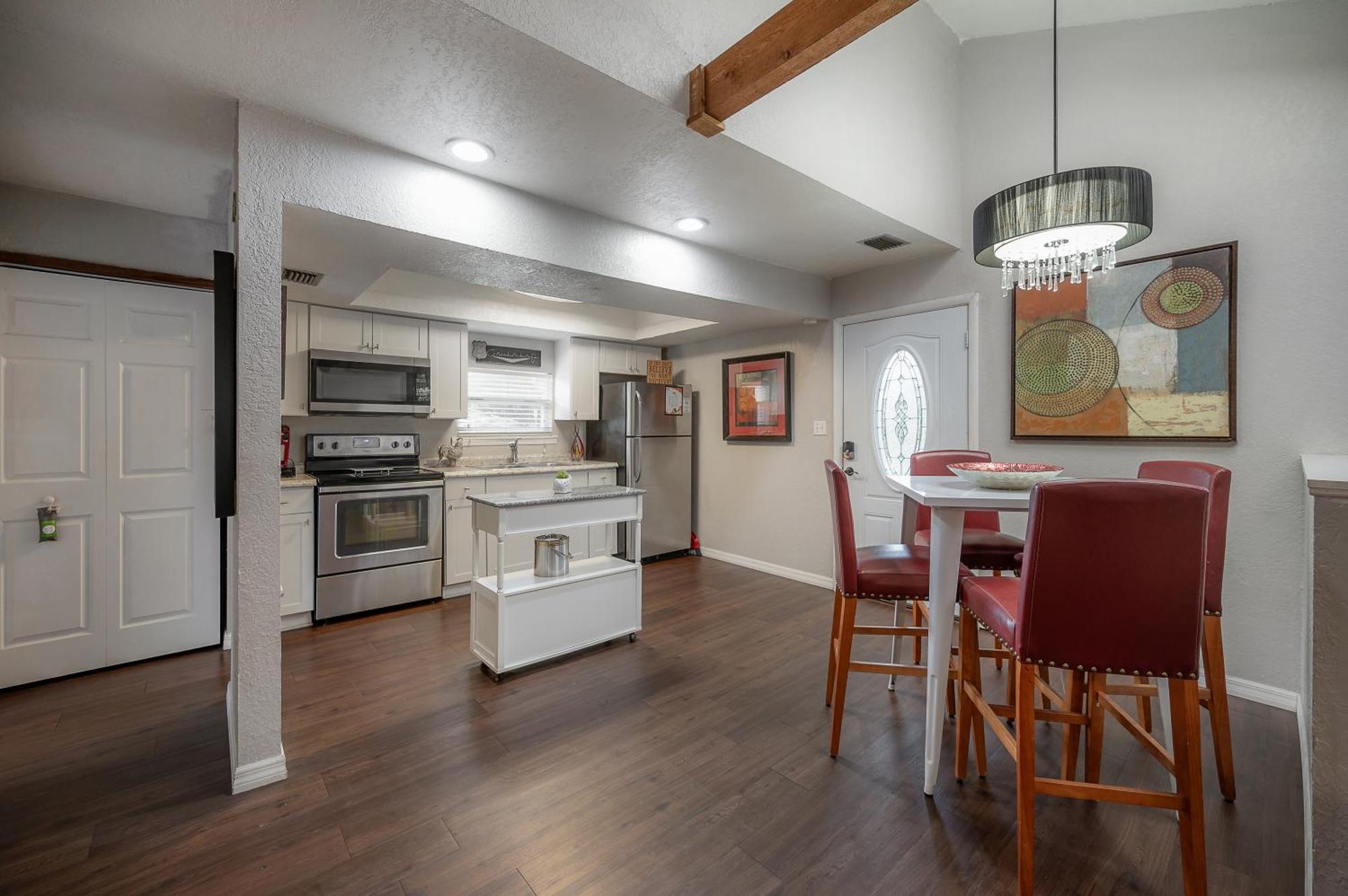 Hidden Couples Loft Retreat In Heights Foodie District Tampa Extérieur photo