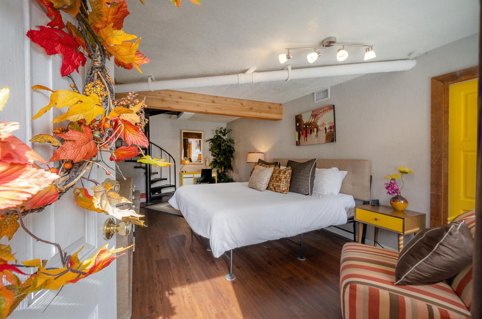 Hidden Couples Loft Retreat In Heights Foodie District Tampa Extérieur photo