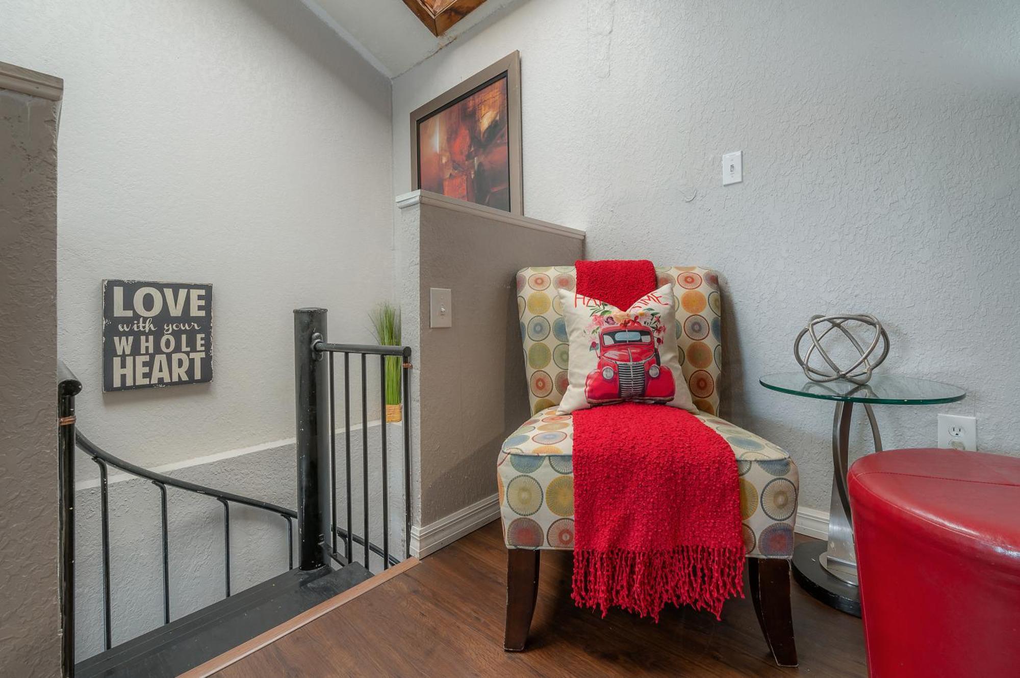 Hidden Couples Loft Retreat In Heights Foodie District Tampa Extérieur photo